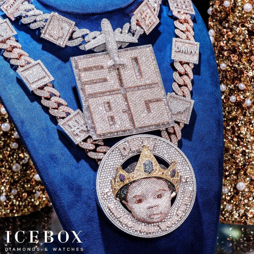 collier en diamant offert par Davido à son fils David Ifeanyi Adeleke