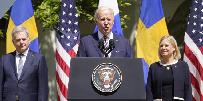 Biden et Finlande Suède