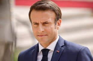 Emmanuel Macron 555