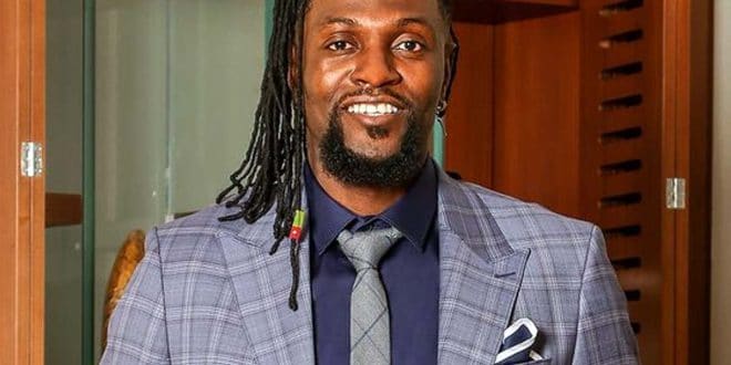 Emmanuel Adebayor 80