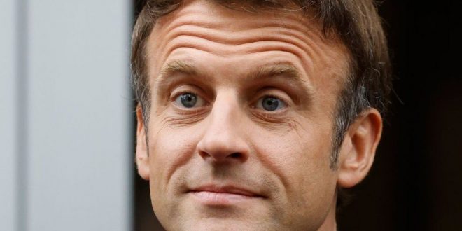 Emmanuel Macron 410