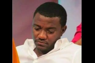 John Dumelo 200