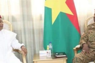 Mahamadou Issoufou et Paul Henri Damiba 70