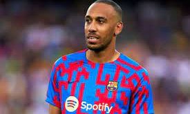 Pierre Eymerick Aubameyang,5