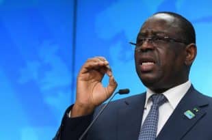 Macky Sall,77