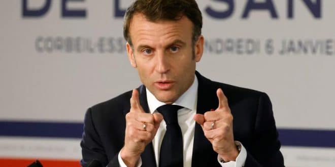 Emmanuel Macron,456