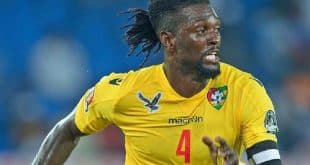 Emmanuel Adebayor,876