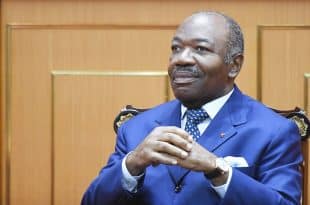 Ali Bongo,081