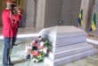Gabon : Brice Clotaire Oligui Nguema sur la tombe d’Omar Bongo