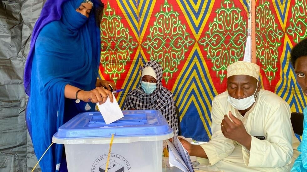 Tchad une nouvelle constitution adoptée après le referendum
